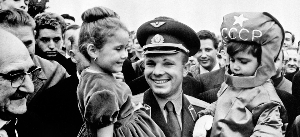 The first people who welcomed Yuri Gagarin back to the Earth